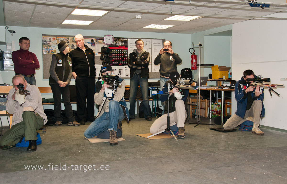 Teine vahetus põlvelt laskureid tulejoonel